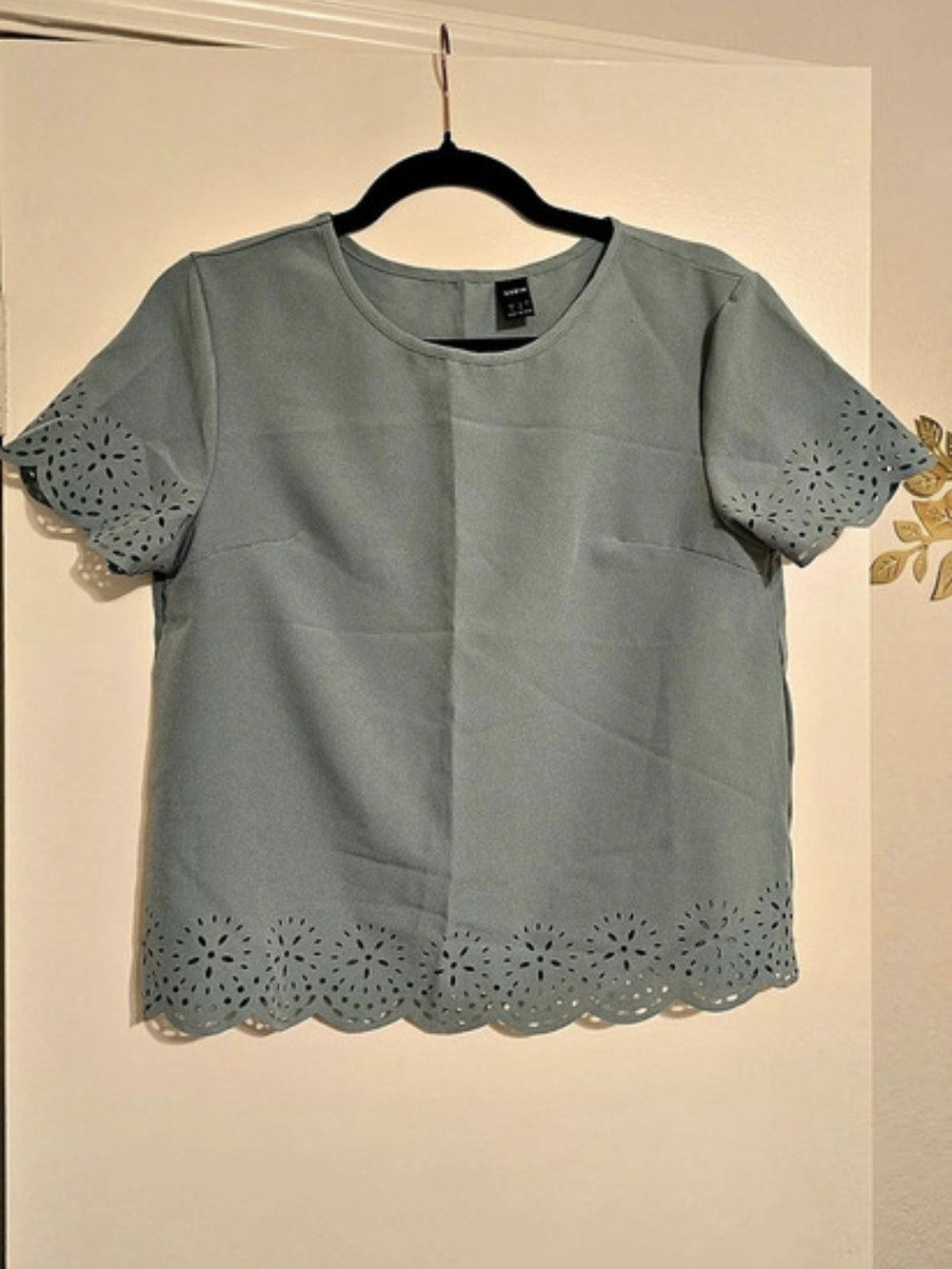 SHEIN Scalloped Top in Green Size Small